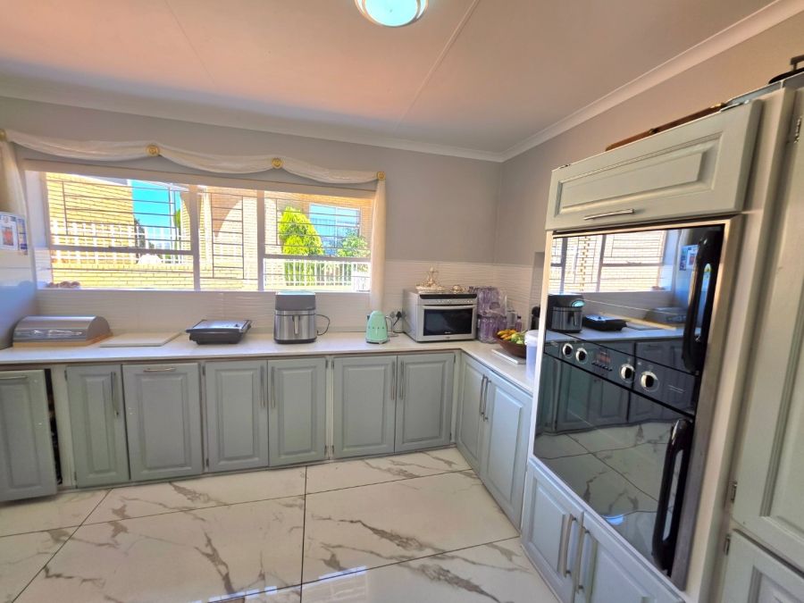 4 Bedroom Property for Sale in Panorama Free State
